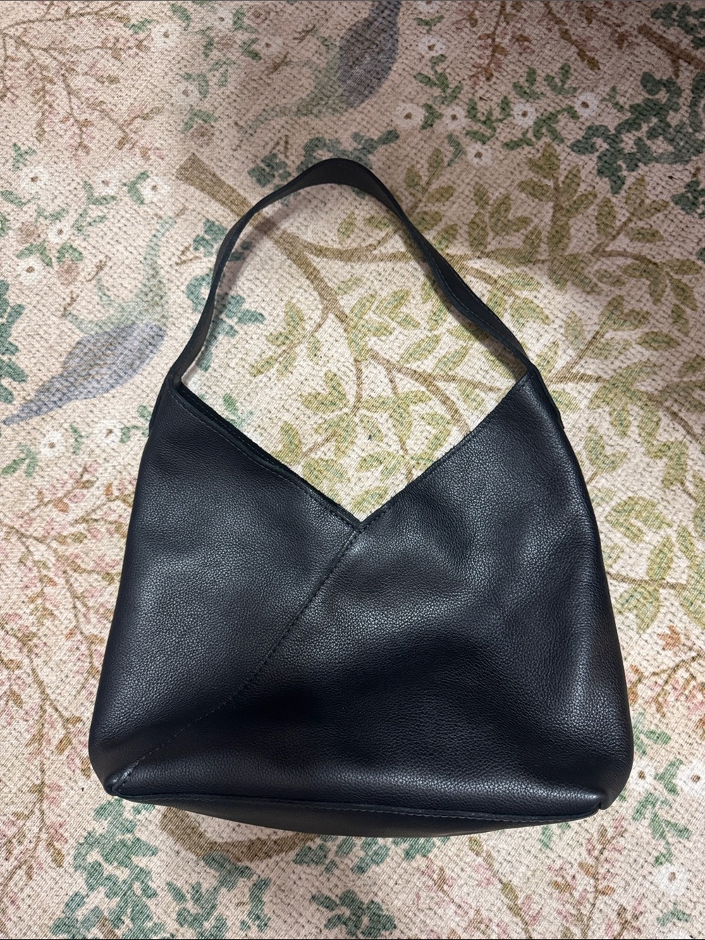 Portland Leather Naomi Black Leather Shoulder Bag - Sleek Everyday Tote